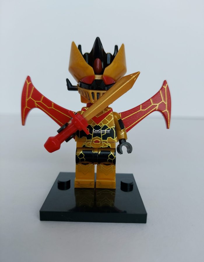 Miniature gold Mazinger figure. preowned.