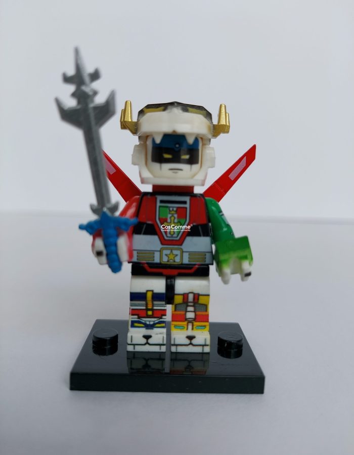 Miniature Voltron figure. preowned