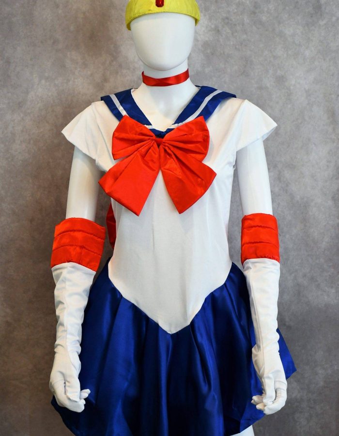 Anime Sailor Moon Usagi Serena Tsukino cosplay costume outfit.